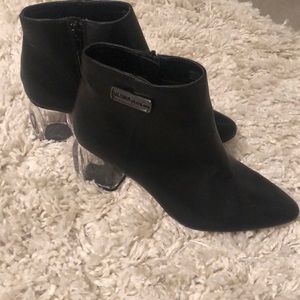 BCBG generation ankle boots